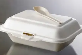 外卖吃完后，一次性塑料餐盒去哪儿？代表建议商务楼可试点回收图片