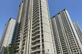 业主众筹四千万升级楼盘外立面，不同意的要被约谈？图片