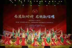 致敬“最美义工”，让志愿服务精神蔚然成风 | 新京报快评图片