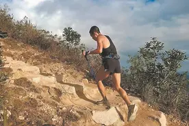 这位大咖，想跑出越野界的神话图片