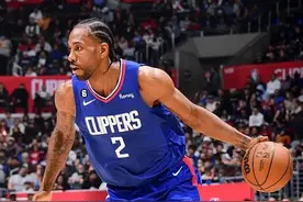 快船记者：伦纳德在最后5分49秒里没有出手，无法辩解的进攻图片