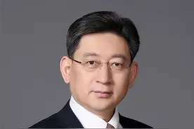 上海股交中心张云峰：从技术员到CEO，架设连接金融和科技的金色之桥图片