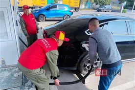 小车充满电只需90分钟，潜江推进城乡清洁能源转型图片