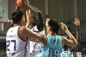 时隔3年回归！CBA常规赛第三阶段南京同曦主场首战惜败图片