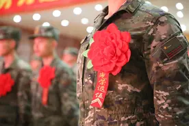 再见，战友！首批春季入伍士兵退役图片