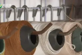 街角守艺人 | 海口有个5旬“改衣娘” 巧手妙艺缝补20多年为邻里做“佳衣”图片