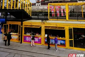 组图丨开“箱”在即 湘潭万楼·青年码头提前看图片