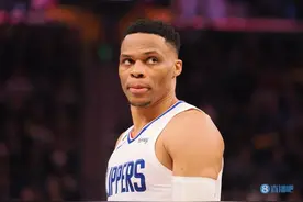 😳糟糕的手感！威少12中3拿8分6助 三分5中0图片