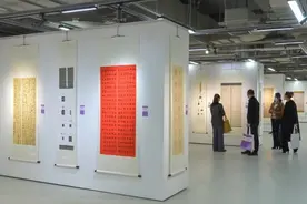 篆隶行草尽收眼底！第六届上海市妇女书法篆刻作品展在浦东开幕图片