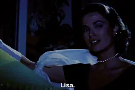 澎湃好物 | 戴珍珠项链的女生，好看的不像话图片