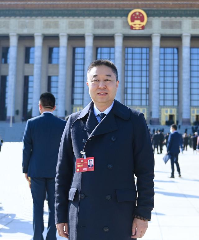 委员建议取消初高中英语主科地位