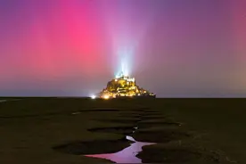 科技有狠活｜全球多地极光大爆发 成都摄影师每天都在追着跑图片