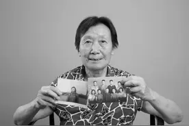 【倾听】当过记者和老师，酷爱读书写博客！阿尔兹海默症母亲收到一份节日礼物图片