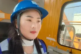 塔吊女司机程丽：建筑工地里的最美“女神”图片