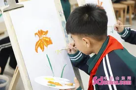 “她”节日｜萱草为媒 感母爱谢师恩图片