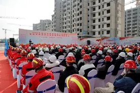 深圳园燕华城项目开展消防综合演练，消防机器人参与扑救显神威图片