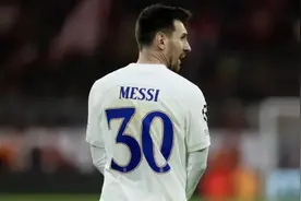 大巴黎无缘欧冠8强三叉戟解体？C罗长出一口气，梅西下家去哪里图片