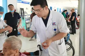 廉杰：80后正骨“老”中医的四张“名片”图片
