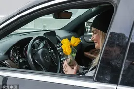 俄媒：俄女性对曾被视为“男性主战场”的职业越来越感兴趣图片