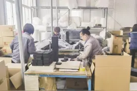先挣700万！烟台寰塑包装有限公司用小快递袋撬开国际大市场图片