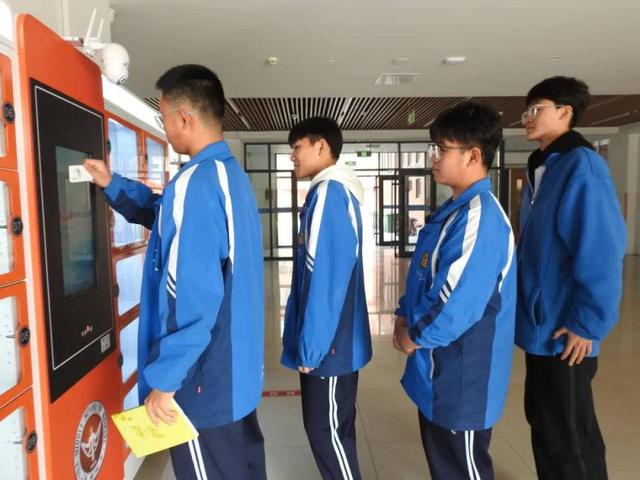 潍坊四中建成潍坊市首家分布式校园智慧图书馆