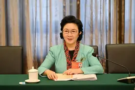 秦和代表：加大对民办高校支持力度，推动民办高校高质量发展图片