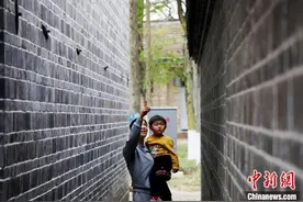 台湾首任巡抚刘铭传故居春意浓 游客忙踏青图片