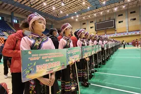 “超级杯”全国气排球联赛南部赛区比赛在恩施开幕图片