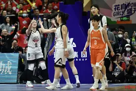 四川女篮力克内蒙古女篮首夺WCBA总冠军图片