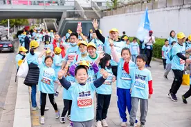 大手牵小手，与孩子一起走进生机盎然的春天图片