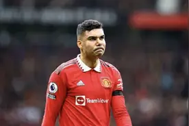 卡塞米罗染红，曼联憾平南安普顿图片