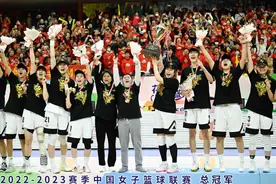 四川女篮首夺WCBA总决赛冠军 韩旭荣膺最有价值球员图片