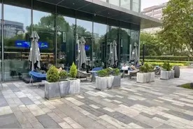 杭州商业外摆进一步放宽！涉及西湖边、钱江新城……这些商家可以申请图片