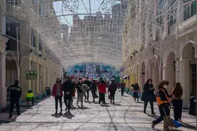 明起，曾居香港人士离境澳门无需出示澳康码和核酸报告图片