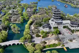 春天的大明湖，是不是格外耀眼呢图片