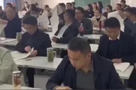 师生同题！70多名老师参加高三模考图片