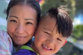 3岁男孩被美国夫妇收养，5年后寻找武汉寄养奶奶：还记得武汉话，通过网络两天时间找到图片