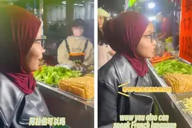 夜市煎饼哥狂飙阿拉伯语！网友：开始卷了，真是世界的义乌图片