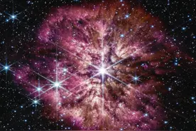 韦伯太空望远镜捕捉到一颗濒死恒星的短暂状态图片