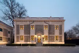 百达翡丽全球销售网络将精简30%图片