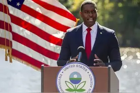 美联社：美国环境署限制饮用水中含氟永久化学物质 其毒害人体导致癌症图片