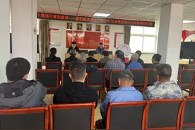会前学法 普法入心——青岛崂山区北宅街道持续推进法律知识进社区图片