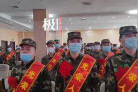 好男儿志在四方！武汉交通职业学院425名军士生奔赴军营图片