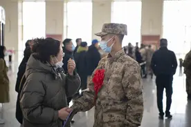 新兵，启程！图片