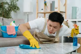 找不到合适保姆，一分不退是霸王条款？天鹅到家难到家，服务费追不回图片