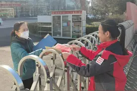 小学生获宋庆龄奖学金，她把奖金捐给福利院图片