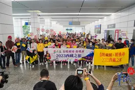 坐上火车去拉萨！2023林芝桃花专列今晨启程图片