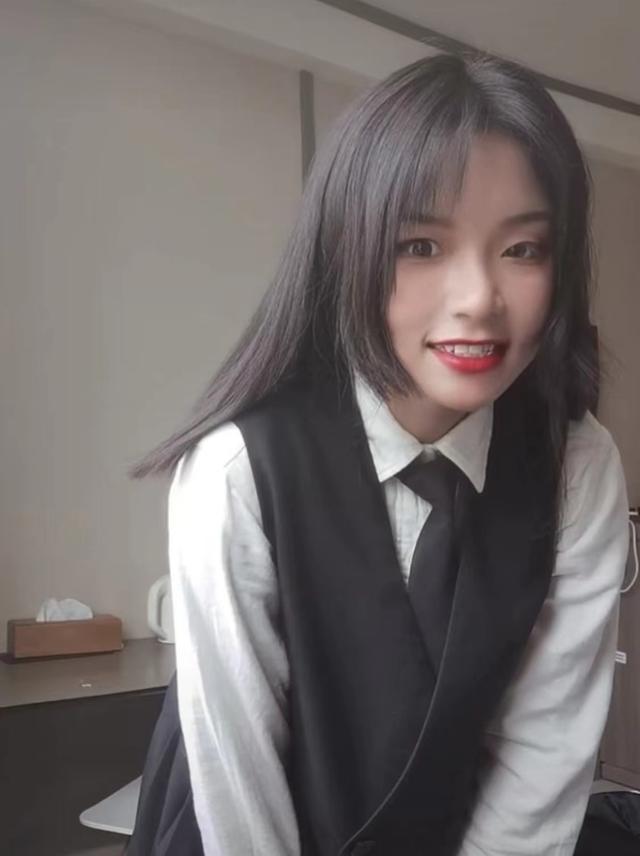 河南女孩24岁当村长，新玩法让村子火出圈！当事人：农村大有可为