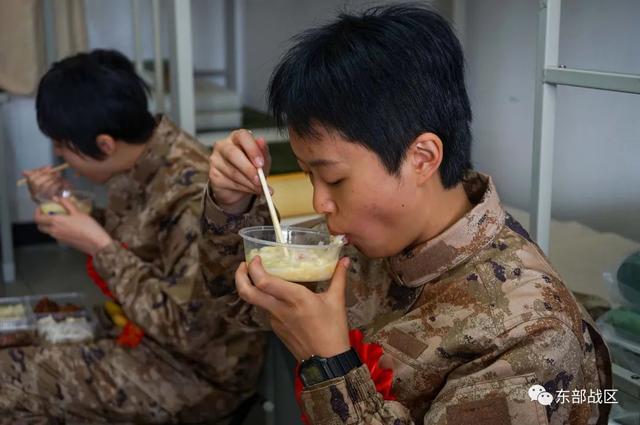 新兵入营第一天，都忙些啥？