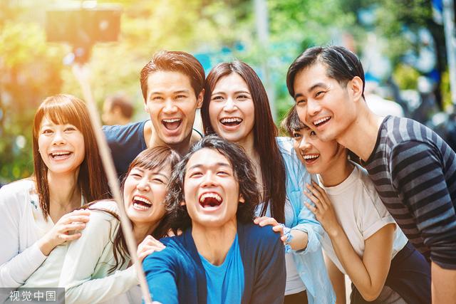 民调：全球73%的人感觉幸福